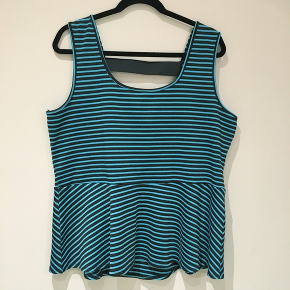 Studio Y Tops - Studio Y XXL Peplum Teal Tank Open Back